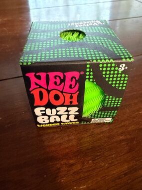 NEEDOH Fuzz Ball - Bright Green